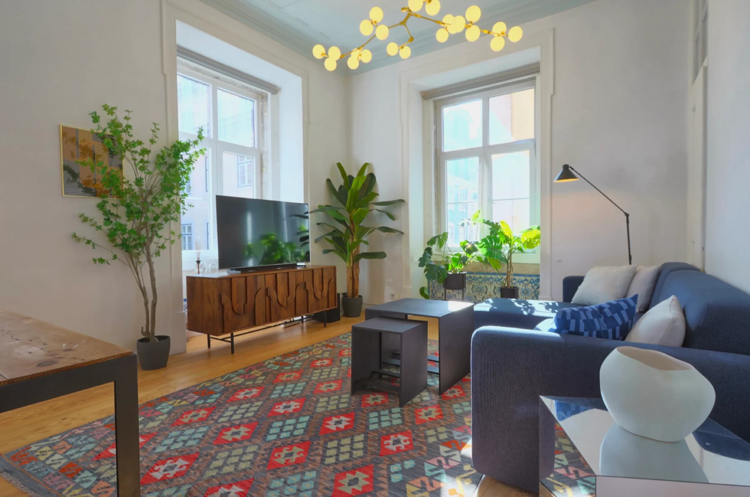 2 Bedroom Apartment — photo 3