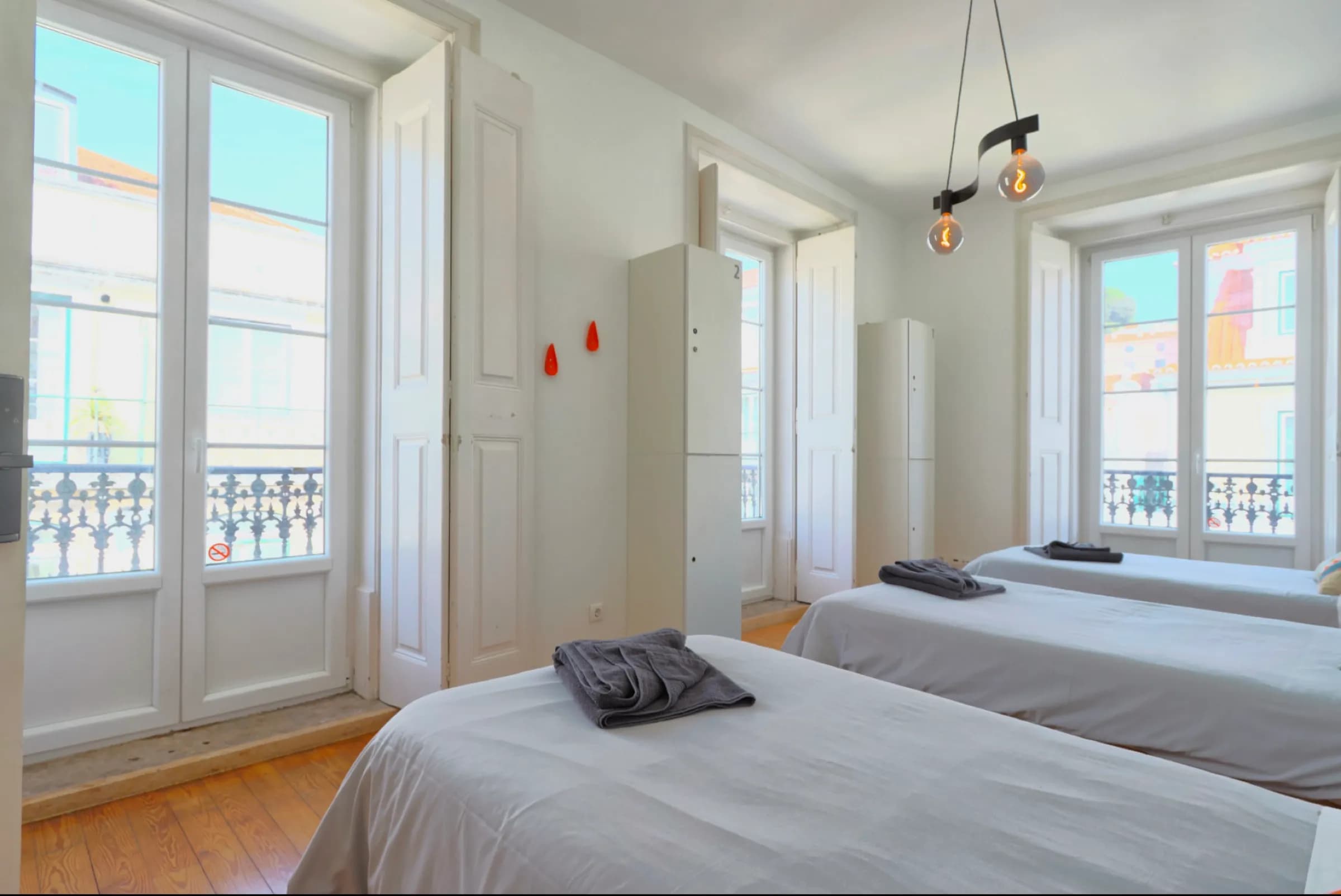 Standard Triple Shared Room — photo 2